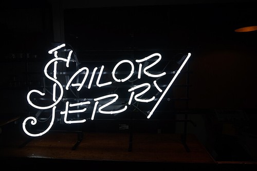 X15 sailor jerry - 19"x15"sailor, rum