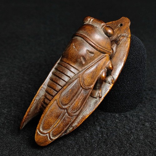 Old chinese boxwood hand - old,
