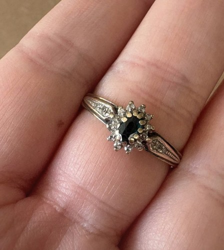 9ct gold topaz - , diamond