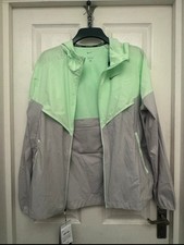 Nike Windrunner Vapour Green