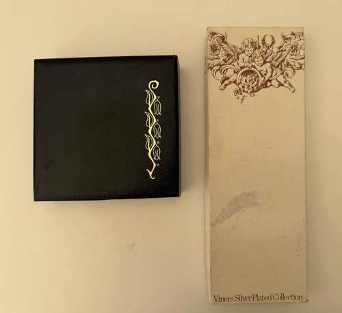 Boxed silver plated cake - boxed,