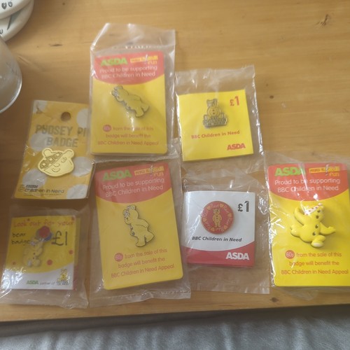Pudsey retro bear pin badges - retro,