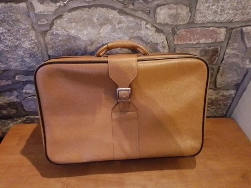 Tan faux leather - tan,