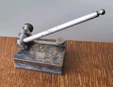 Starrett Toolmakers' Universal