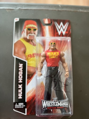 Mattel wwe signed - wwe, hogan