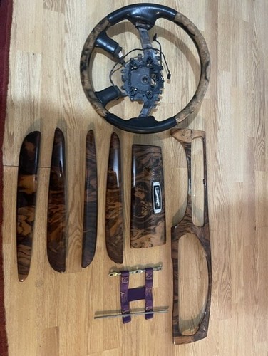 Jaguar type walnut wood - walnut,