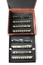 Bachmann 31-2000 boxed twin train packs - Manor/Class 43XX with six B&C coaches