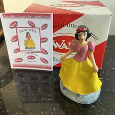 Wade Collectors Club, Walt Disneys, Snow White Ceramic Figure, 2009, COA, Boxed.