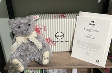 Steiff Queen Elizabeth II