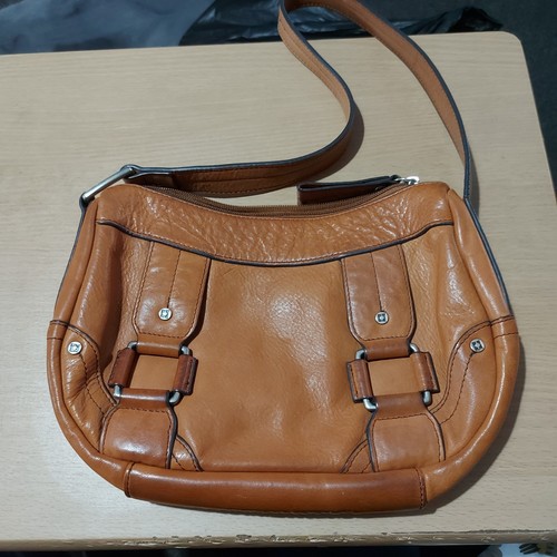 Kenneth cole small leather - kenneth,