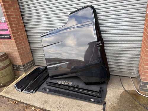 Amarok mk1 2018 rear - vw,