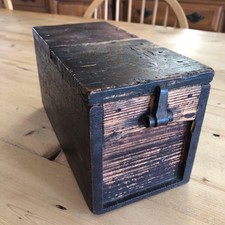 Japanese Antiques Wood Chest