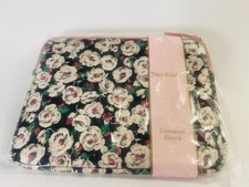 Juicy Couture zip around Pink