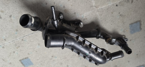 Ford focus thermostat housing - ford,