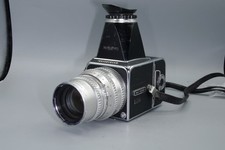 Hasselblad 500C 6x6 Film Camera – 150mm Lens, Film Back, Chimney Finder
