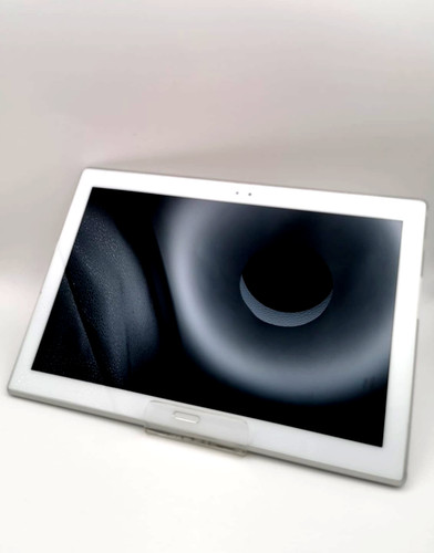 Lenovo tab plus tablet - 4,