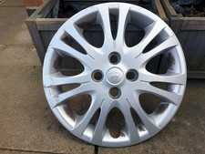 Hyundai i20 15" Wheel Trim Hub