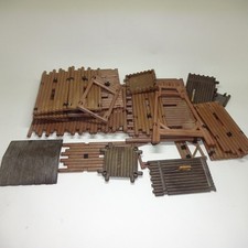 Playmobil Fence Parts For Crafters Defective - Incomplete, Some Also Painted