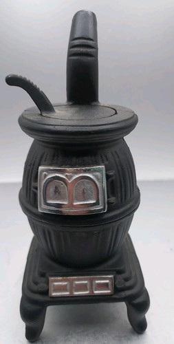 Cast iron pot - pot, salt