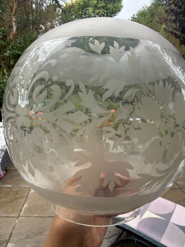 Pretty victorian round - victorian,