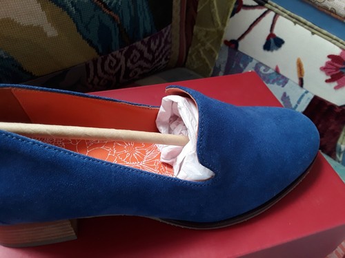 New beautiful moshulu blue - new,