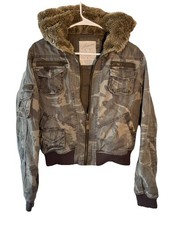 Aeropostale Y2K Fur Lined Hood If Six Was Nine Style Bomber Camo Womens Large
