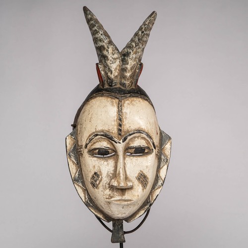 1193 baule mask with stand - 1193,