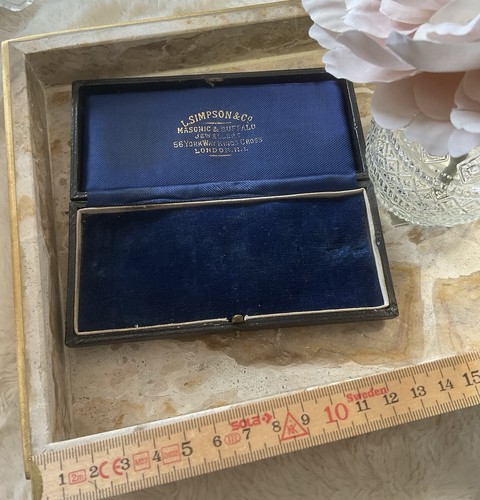 Antique vintage jewellers - antique,