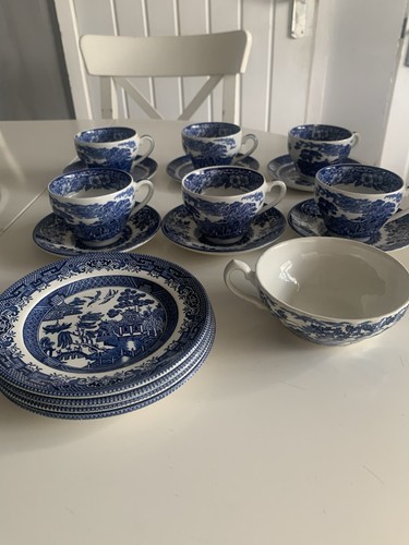 Blue willow china bundle - china,