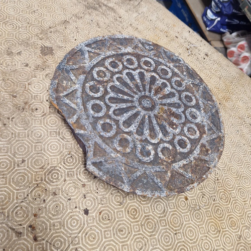Cast iron round ornate coal - cast,