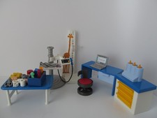 Playmobil Hospital/Doctor's clinic furniture, bandages, instruments NEW