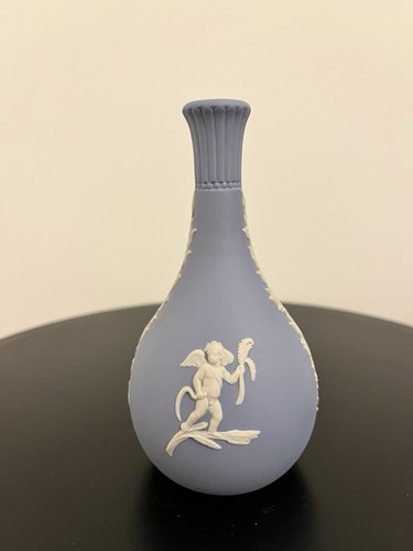 Wedgwood jasperware bud vase - bud,