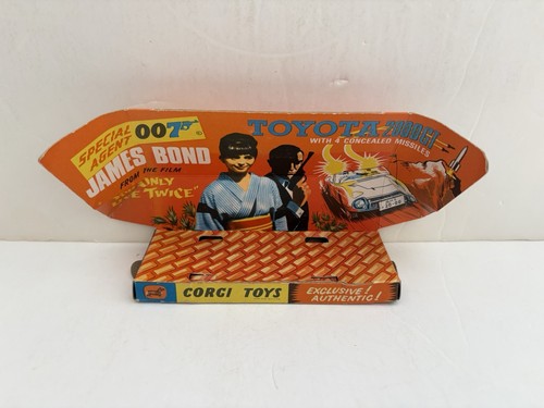 Corgi james bond c336 toyota - james,