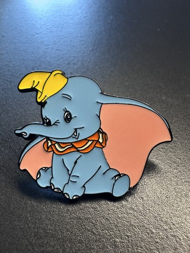 Dumbo enamel pin badge - enamel,