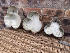 Vintage Set Clover Shaped Graduated Baking Cake Tins
