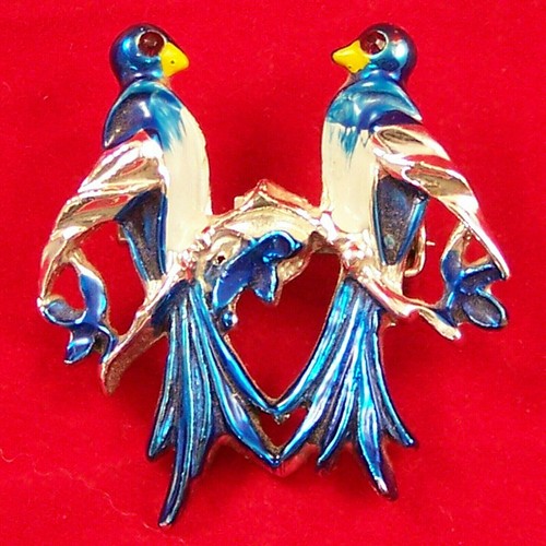 Vintage pin bird - pin, lovebirds