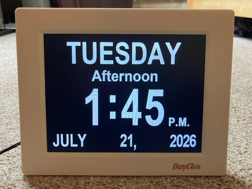 Dayclox digital calendar - 8",
