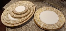 Wedgwood Gold Florentine W4219