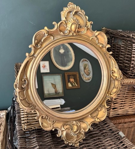 Round gold baroque-style