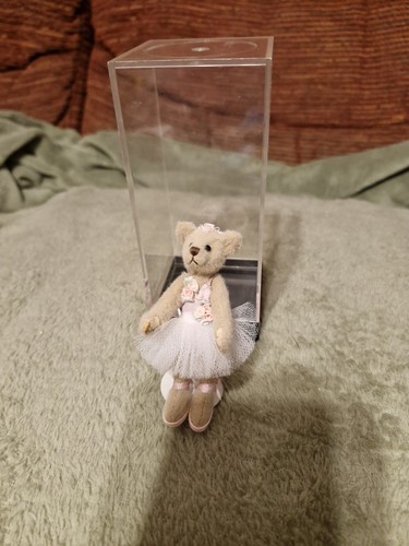 World miniature bears - world,