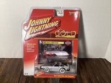 Johnny Lightning White