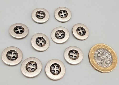 Pewter tone hole small - 10, 4