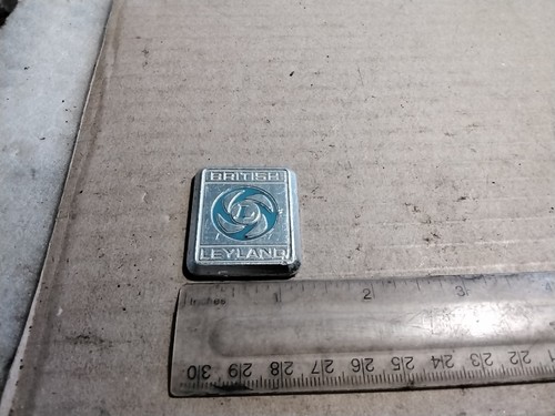 British leyland metal badge - metal,