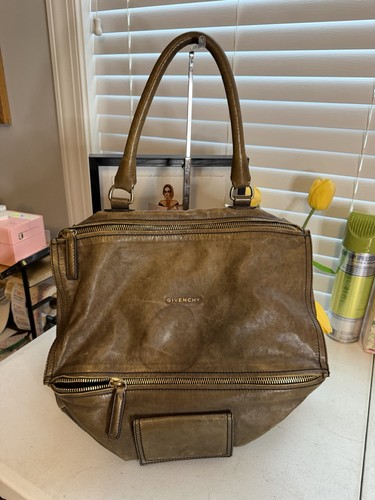 Authentic givenchy pandora - authentic,