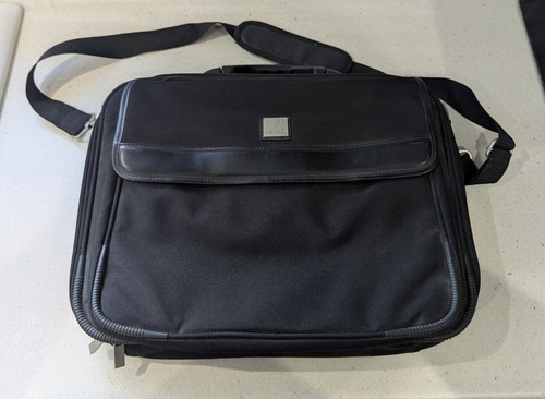 Tripp laptop bag black - black, and