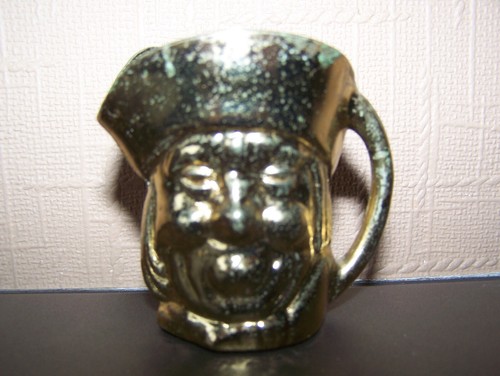 Toby jug heavy brass - heavy,, metal