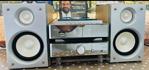 Hitachi silver mini hifi - hitachi,