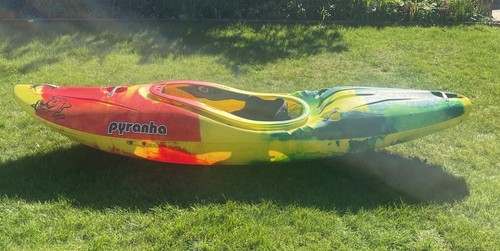 Pyranha macho kayak - pyranha,