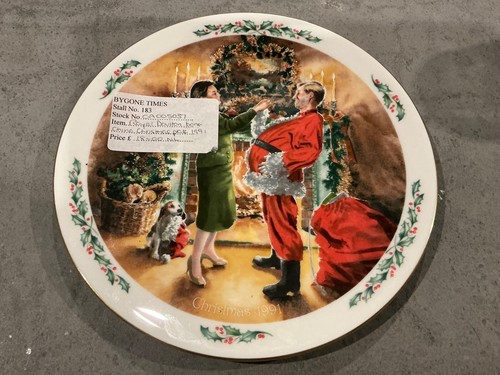 Royal doulton christmas plate - royal,