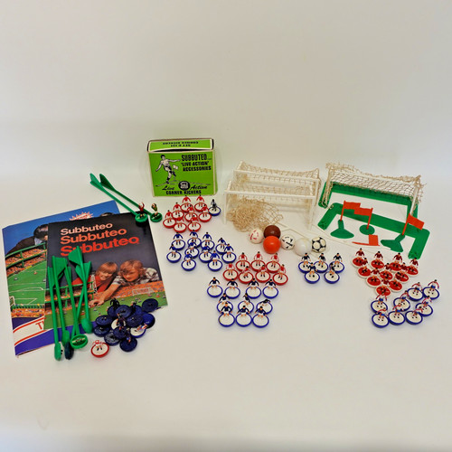 Vintage 1970s subbuteo bundle - subbuteo,